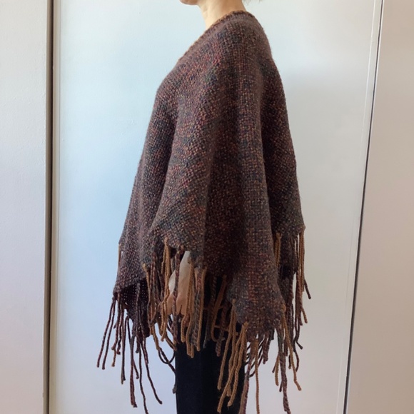 NWOT One-of-a-kind handmade woven poncho from Argentina - Picture 2 of 5